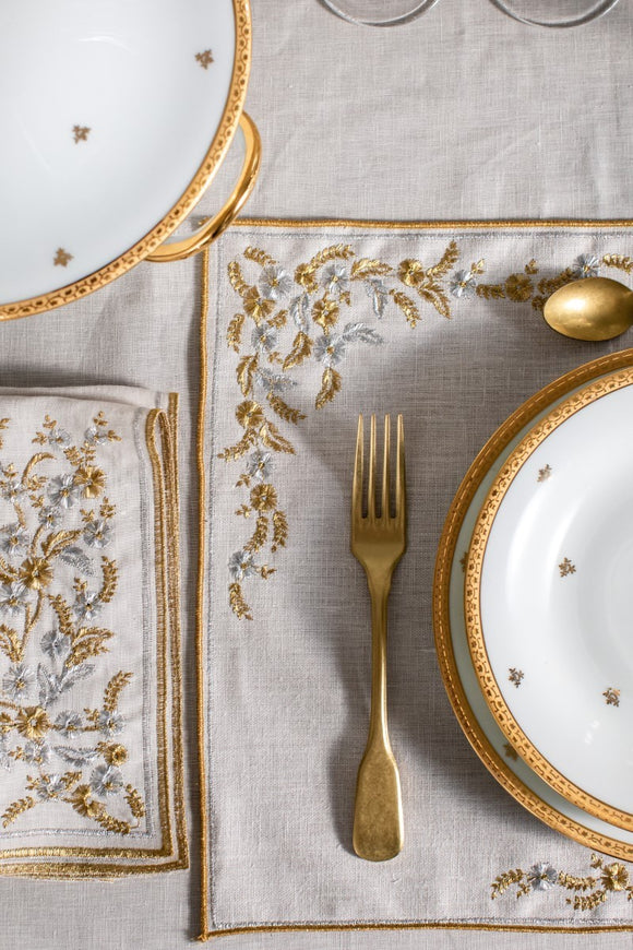 Venaria Linen Placemat, Mastice - Lurex